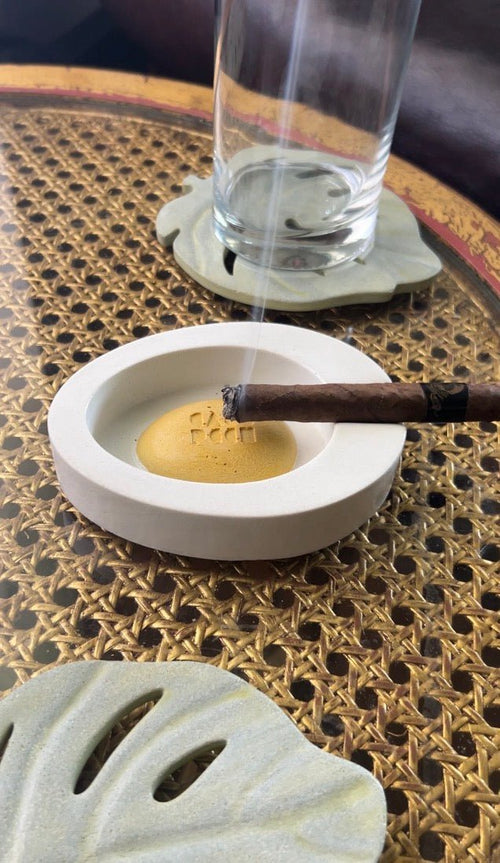 Egg Ashtray - Case Peck