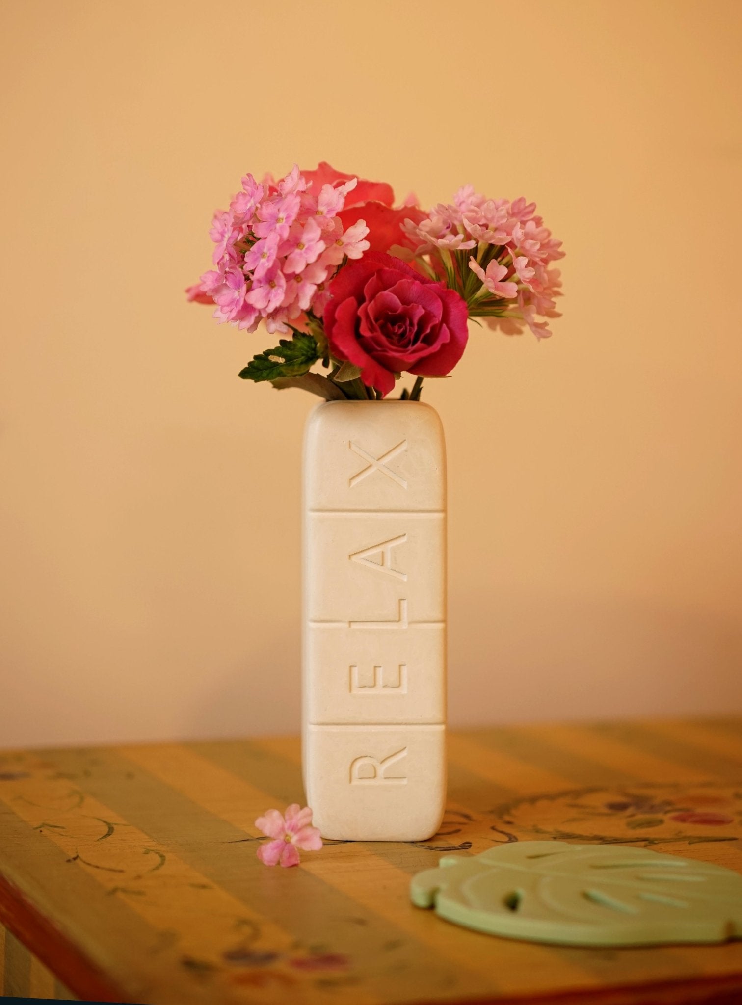 Pill Vase - Case Peck