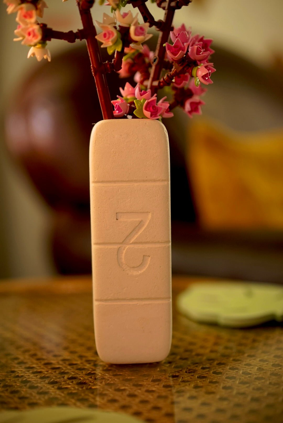 Pill Vase - Case Peck